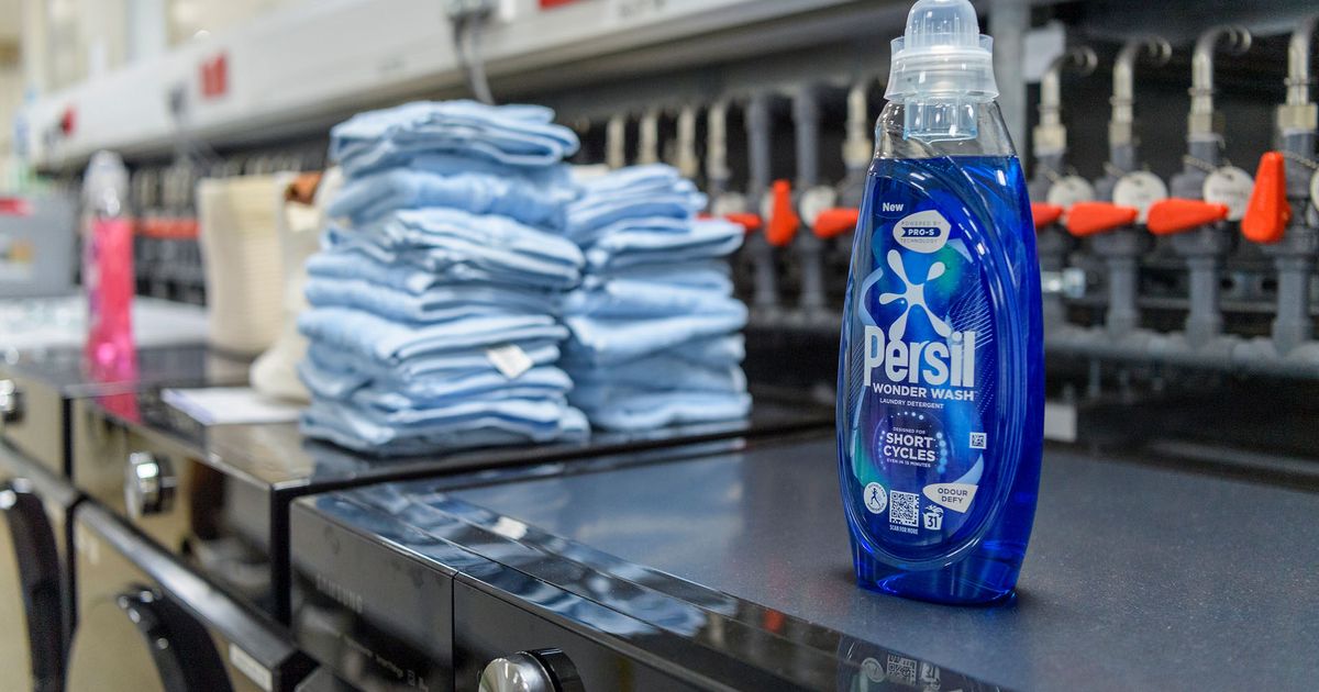 Inside Unilever’s world-class laundry detergent testing lab | Unilever
