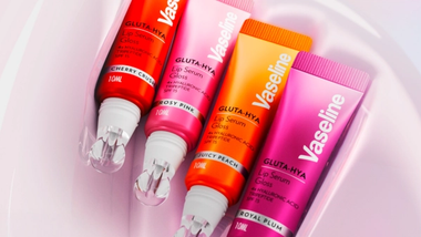 Vaseline Lip Serum Gloss.